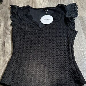 SHEIN Black Textured Blouse with Lace Sleeves